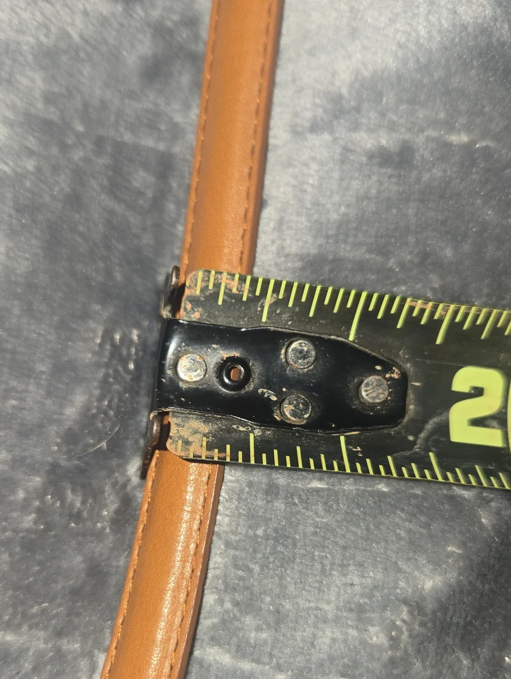Elie Tahari Slim Skinny Tan Leather Belt 36” Silver Metallic Buckle-Size Small